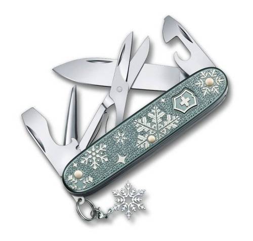 2255 Victorinox Pioneer X Winter Magic SE 2020